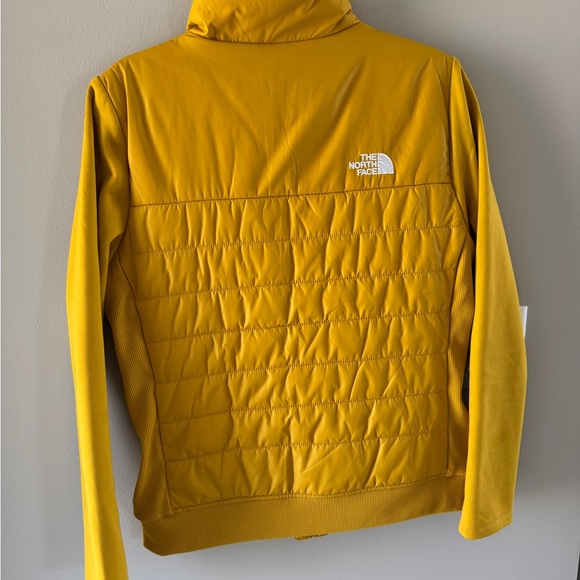The North Face Women's Mustard Puffer Jacket - Picture 3 of 4